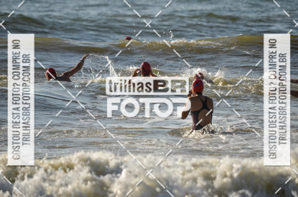 Buy your photos of the eventCircuito Triple Crown de Nata��o -  Etapa Barra Velha -  4k 2k 600m e 200m/Kids on Fotop