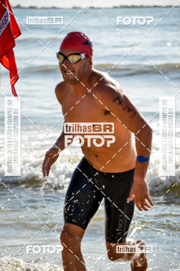 Buy your photos of the eventCircuito Triple Crown de Nata��o -  Etapa Barra Velha -  4k 2k 600m e 200m/Kids on Fotop