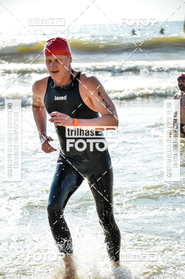 Buy your photos of the eventCircuito Triple Crown de Nata��o -  Etapa Barra Velha -  4k 2k 600m e 200m/Kids on Fotop