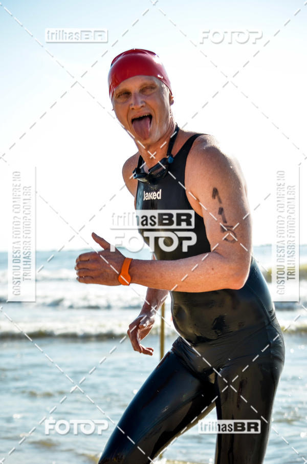 Buy your photos of the eventCircuito Triple Crown de Nata��o -  Etapa Barra Velha -  4k 2k 600m e 200m/Kids on Fotop