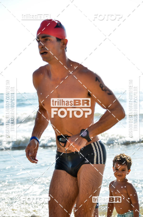 Buy your photos of the eventCircuito Triple Crown de Nata��o -  Etapa Barra Velha -  4k 2k 600m e 200m/Kids on Fotop