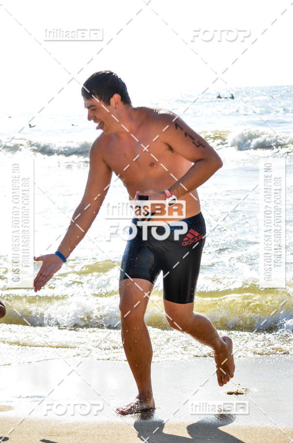 Buy your photos of the eventCircuito Triple Crown de Nata��o -  Etapa Barra Velha -  4k 2k 600m e 200m/Kids on Fotop