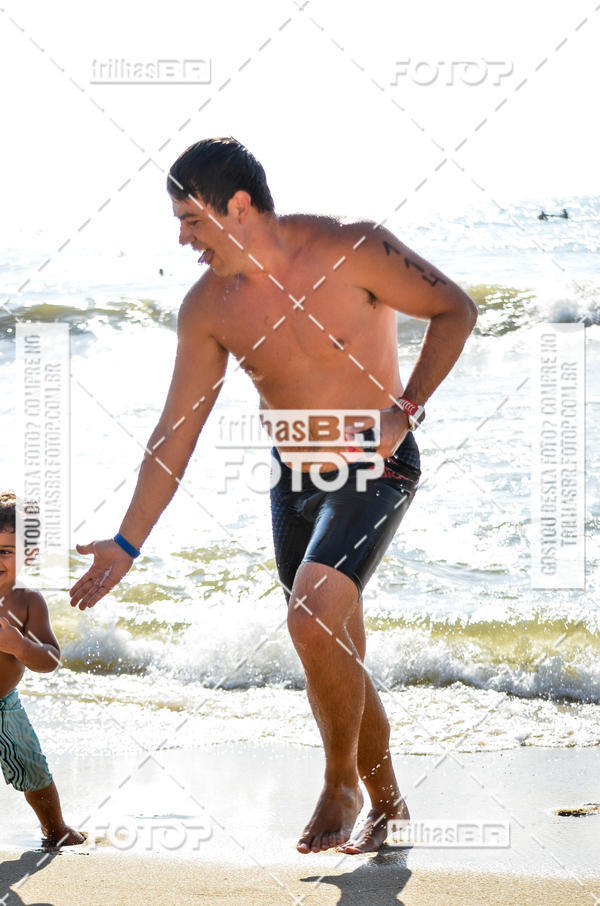 Buy your photos of the eventCircuito Triple Crown de Nata��o -  Etapa Barra Velha -  4k 2k 600m e 200m/Kids on Fotop