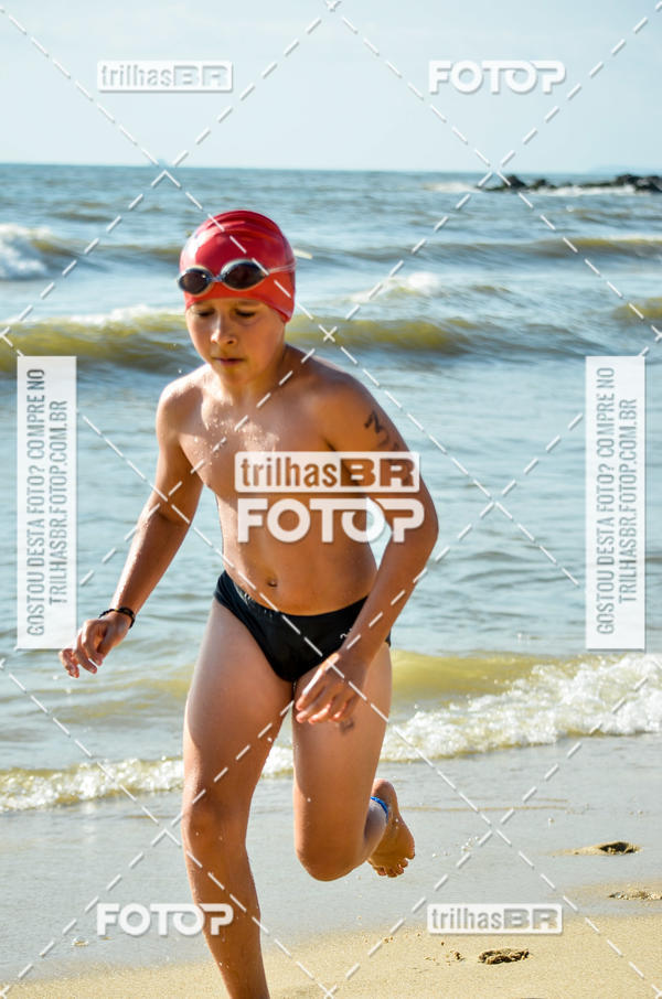 Buy your photos of the eventCircuito Triple Crown de Nata��o -  Etapa Barra Velha -  4k 2k 600m e 200m/Kids on Fotop