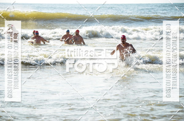 Buy your photos of the eventCircuito Triple Crown de Nata��o -  Etapa Barra Velha -  4k 2k 600m e 200m/Kids on Fotop