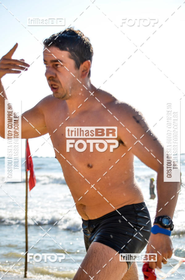 Buy your photos of the eventCircuito Triple Crown de Nata��o -  Etapa Barra Velha -  4k 2k 600m e 200m/Kids on Fotop