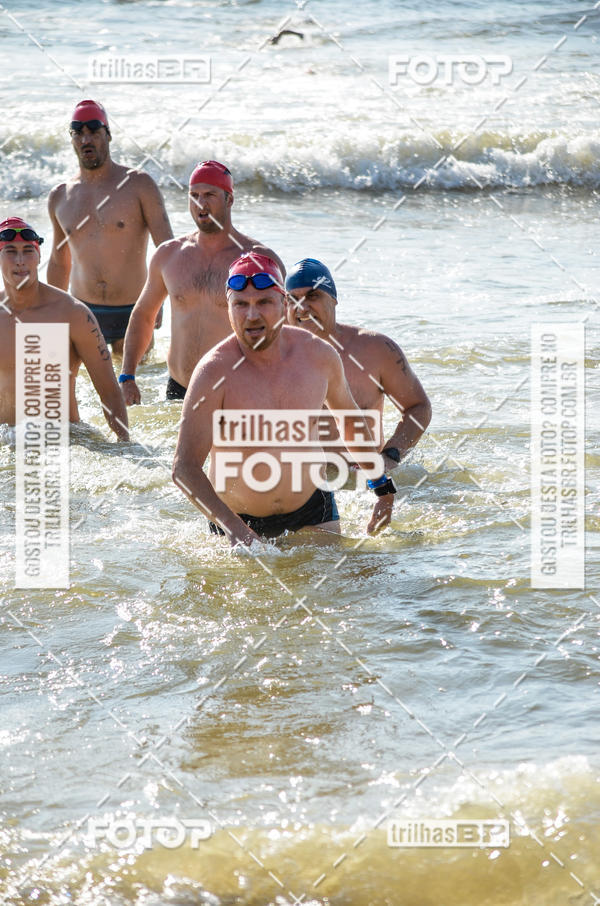 Buy your photos of the eventCircuito Triple Crown de Nata��o -  Etapa Barra Velha -  4k 2k 600m e 200m/Kids on Fotop