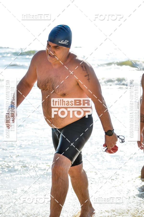 Buy your photos of the eventCircuito Triple Crown de Nata��o -  Etapa Barra Velha -  4k 2k 600m e 200m/Kids on Fotop