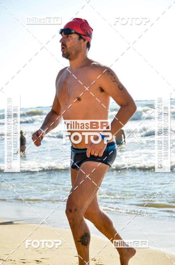 Buy your photos of the eventCircuito Triple Crown de Nata��o -  Etapa Barra Velha -  4k 2k 600m e 200m/Kids on Fotop