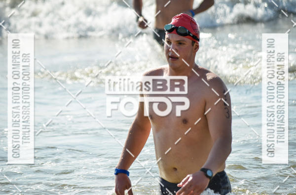 Buy your photos of the eventCircuito Triple Crown de Nata��o -  Etapa Barra Velha -  4k 2k 600m e 200m/Kids on Fotop