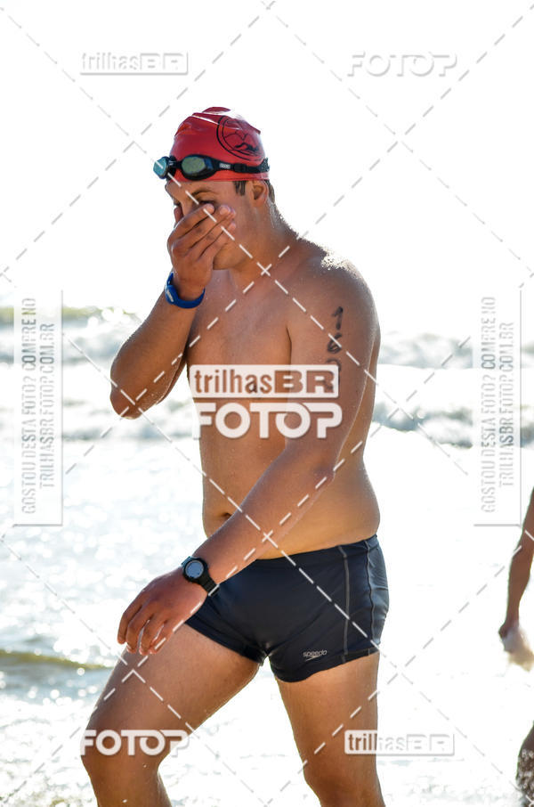 Buy your photos of the eventCircuito Triple Crown de Nata��o -  Etapa Barra Velha -  4k 2k 600m e 200m/Kids on Fotop