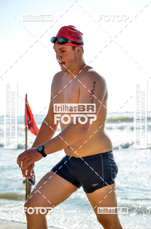 Buy your photos of the eventCircuito Triple Crown de Nata��o -  Etapa Barra Velha -  4k 2k 600m e 200m/Kids on Fotop