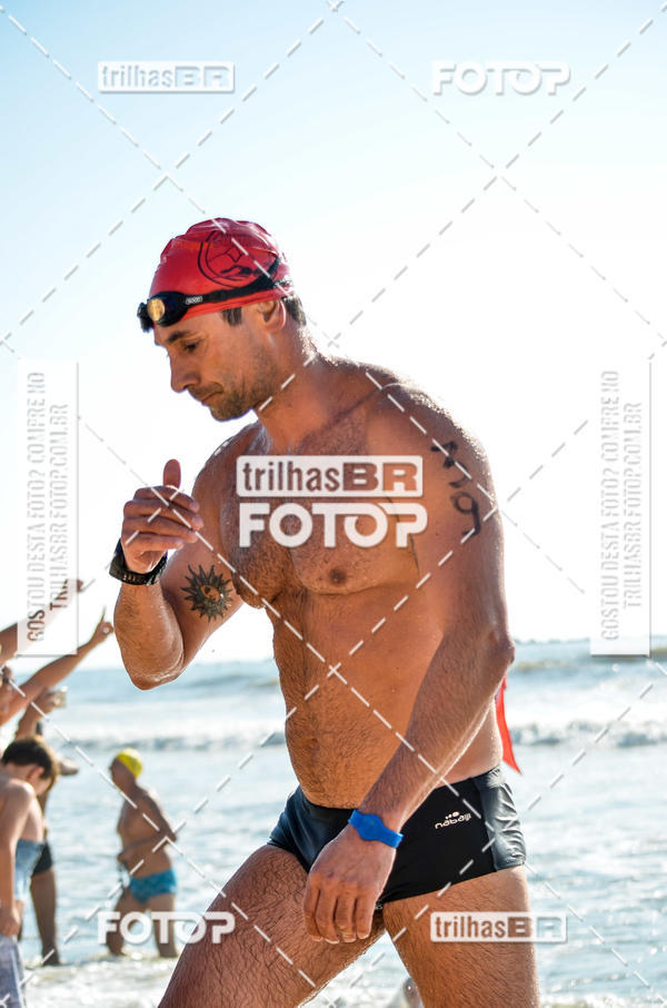 Buy your photos of the eventCircuito Triple Crown de Nata��o -  Etapa Barra Velha -  4k 2k 600m e 200m/Kids on Fotop