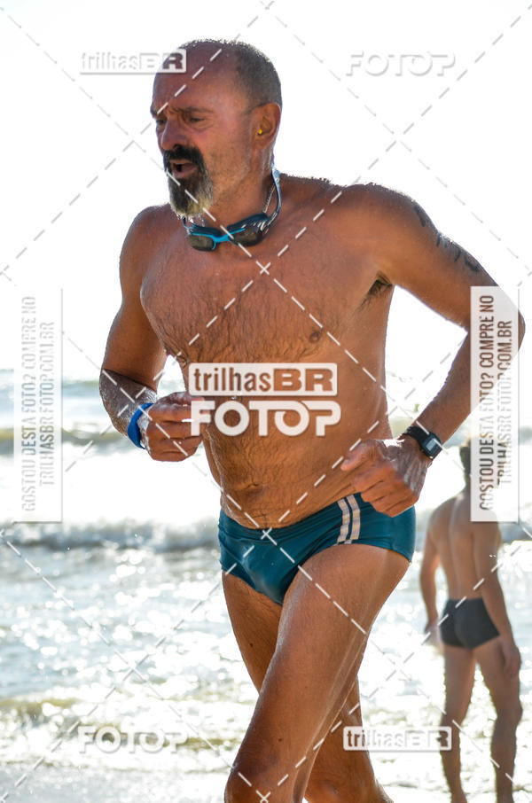 Buy your photos of the eventCircuito Triple Crown de Nata��o -  Etapa Barra Velha -  4k 2k 600m e 200m/Kids on Fotop