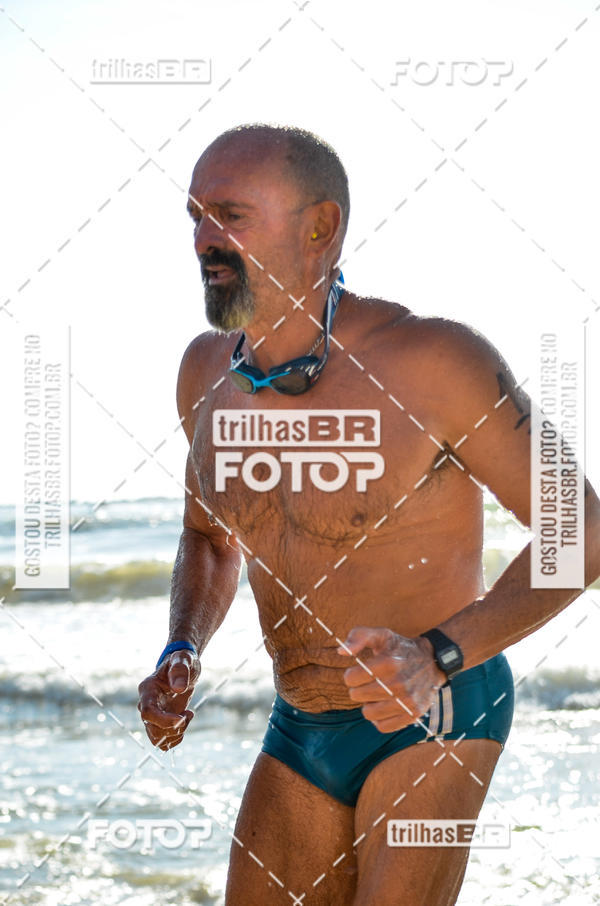 Buy your photos of the eventCircuito Triple Crown de Nata��o -  Etapa Barra Velha -  4k 2k 600m e 200m/Kids on Fotop