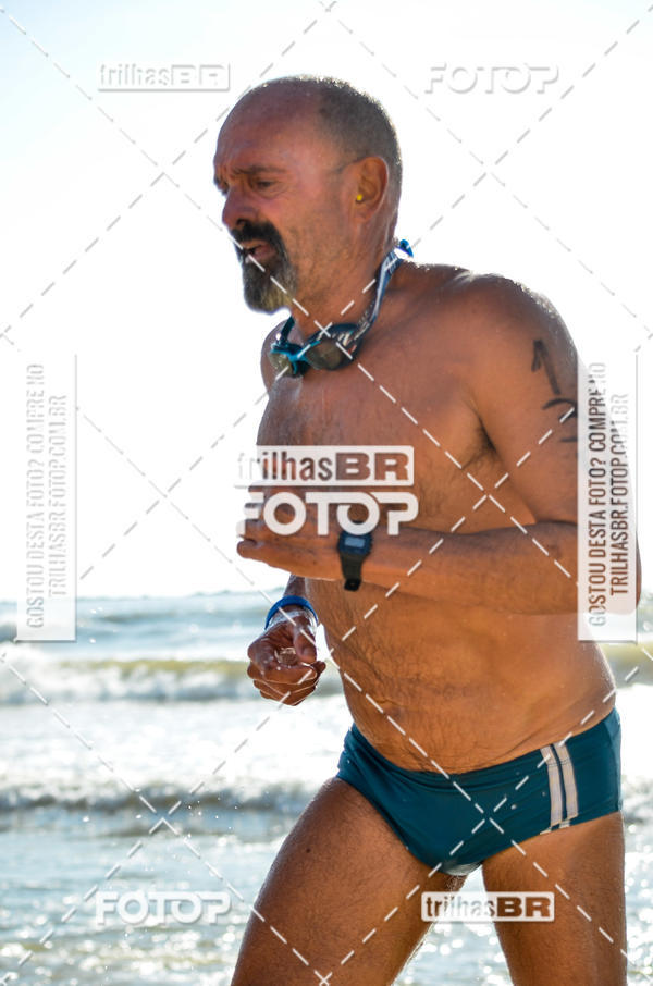 Buy your photos of the eventCircuito Triple Crown de Nata��o -  Etapa Barra Velha -  4k 2k 600m e 200m/Kids on Fotop