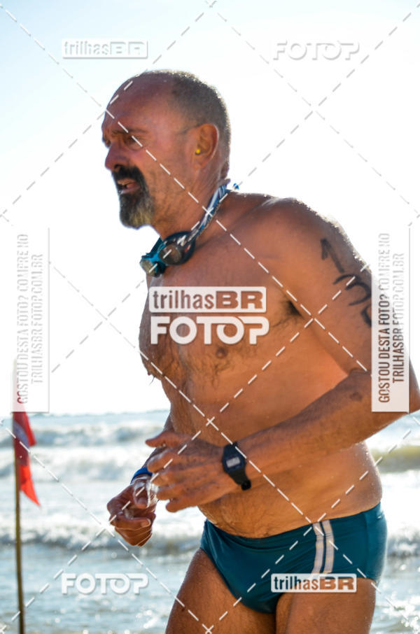 Buy your photos of the eventCircuito Triple Crown de Nata��o -  Etapa Barra Velha -  4k 2k 600m e 200m/Kids on Fotop