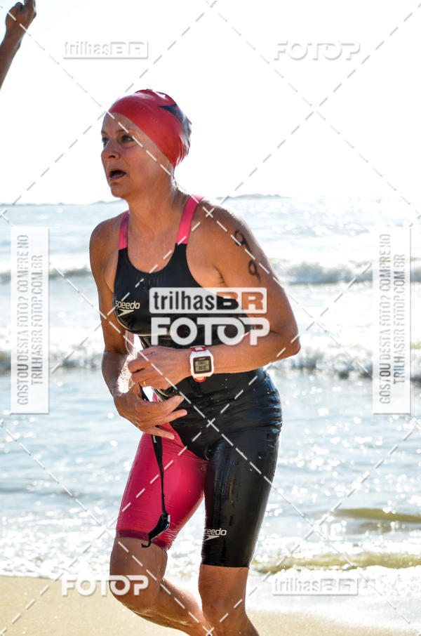 Buy your photos of the eventCircuito Triple Crown de Nata��o -  Etapa Barra Velha -  4k 2k 600m e 200m/Kids on Fotop