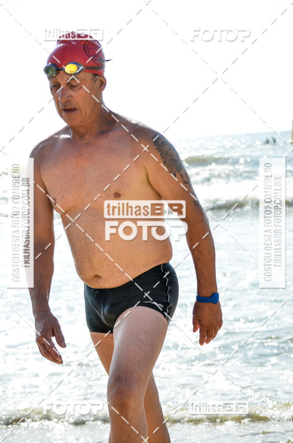 Buy your photos of the eventCircuito Triple Crown de Nata��o -  Etapa Barra Velha -  4k 2k 600m e 200m/Kids on Fotop