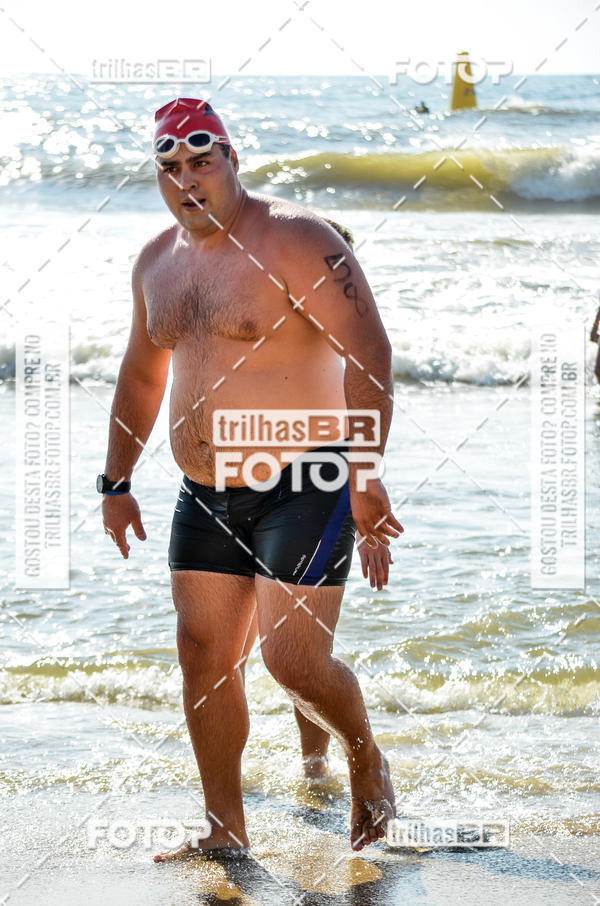 Buy your photos of the eventCircuito Triple Crown de Nata��o -  Etapa Barra Velha -  4k 2k 600m e 200m/Kids on Fotop