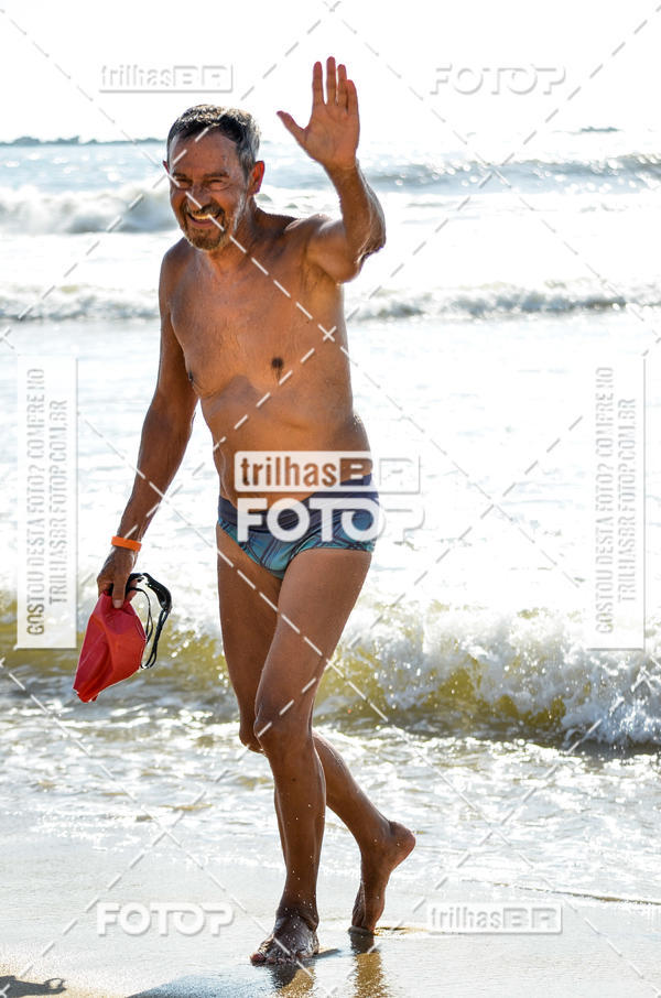 Buy your photos of the eventCircuito Triple Crown de Nata��o -  Etapa Barra Velha -  4k 2k 600m e 200m/Kids on Fotop