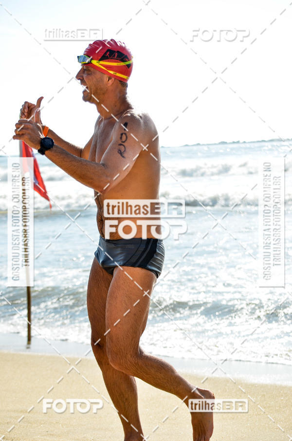 Buy your photos of the eventCircuito Triple Crown de Nata��o -  Etapa Barra Velha -  4k 2k 600m e 200m/Kids on Fotop