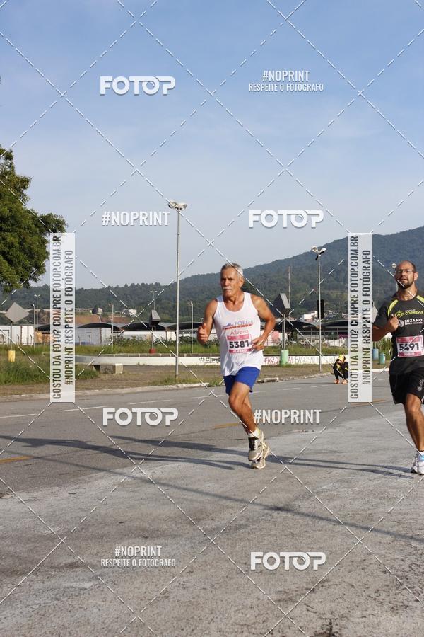 Buy your photos of the eventCORRIDA SOLIDARIA SANTA CASA on Fotop