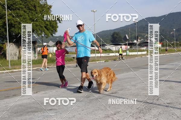 Buy your photos of the eventCORRIDA SOLIDARIA SANTA CASA on Fotop