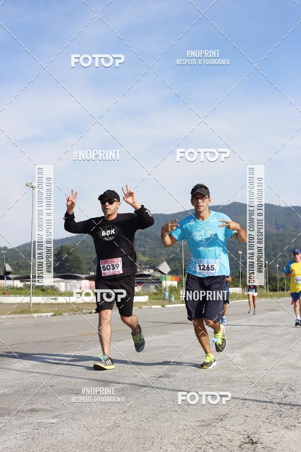 Buy your photos of the eventCORRIDA SOLIDARIA SANTA CASA on Fotop