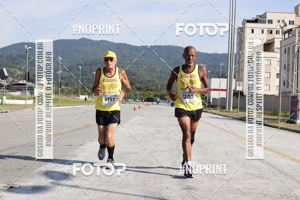 Buy your photos of the eventCORRIDA SOLIDARIA SANTA CASA on Fotop