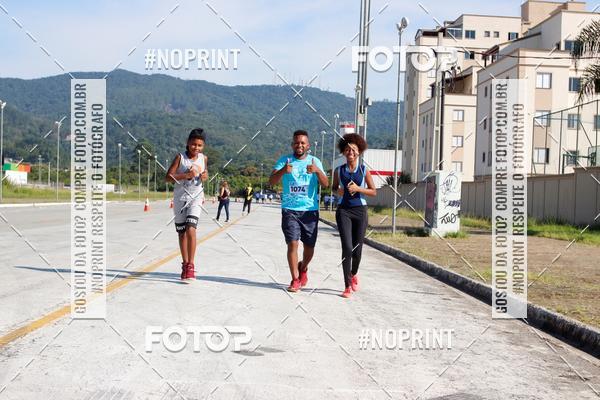 Buy your photos of the eventCORRIDA SOLIDARIA SANTA CASA on Fotop