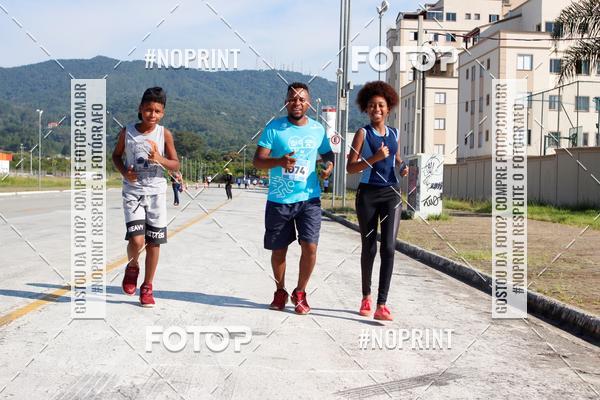 Buy your photos of the eventCORRIDA SOLIDARIA SANTA CASA on Fotop