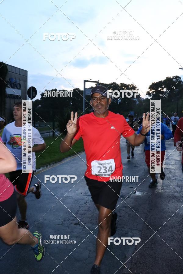 Buy your photos of the eventCorrida da Lua Cheia - Parque Barigui on Fotop