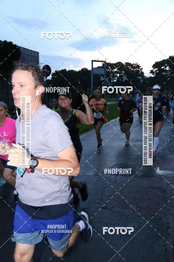 Buy your photos of the eventCorrida da Lua Cheia - Parque Barigui on Fotop