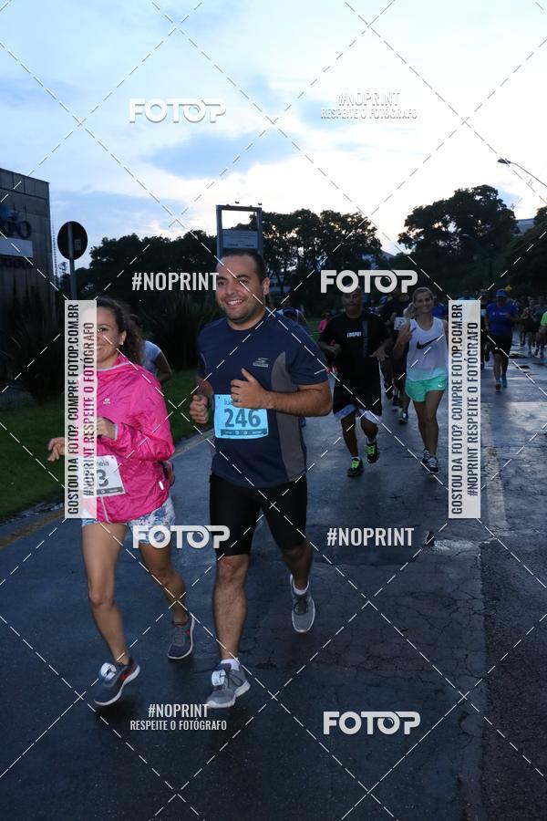 Buy your photos of the eventCorrida da Lua Cheia - Parque Barigui on Fotop