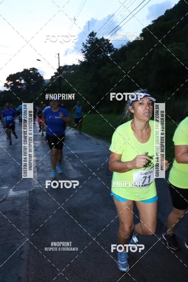 Buy your photos of the eventCorrida da Lua Cheia - Parque Barigui on Fotop