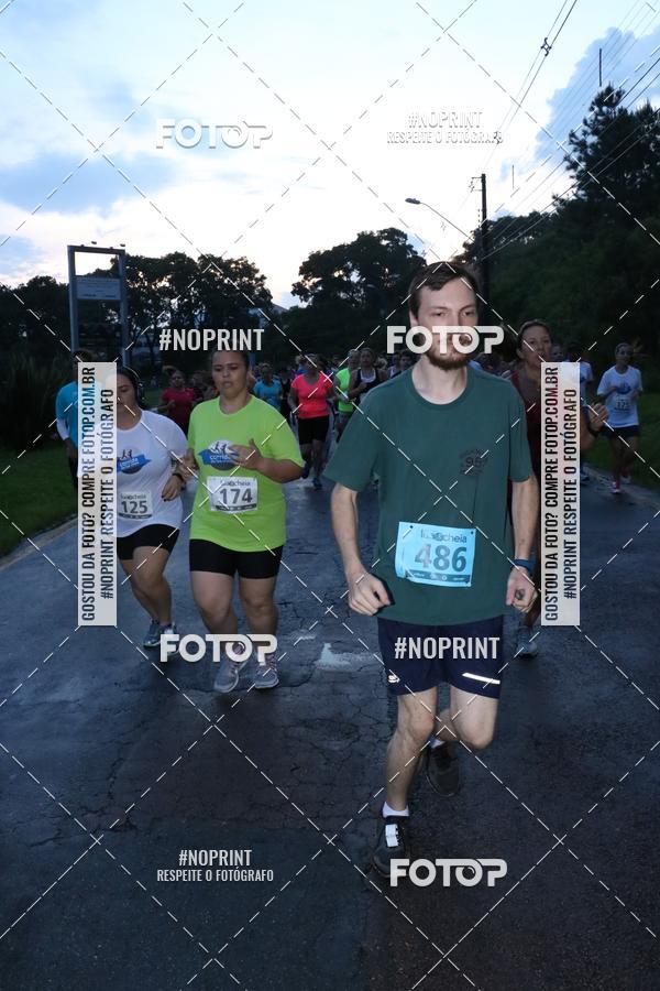 Buy your photos of the eventCorrida da Lua Cheia - Parque Barigui on Fotop