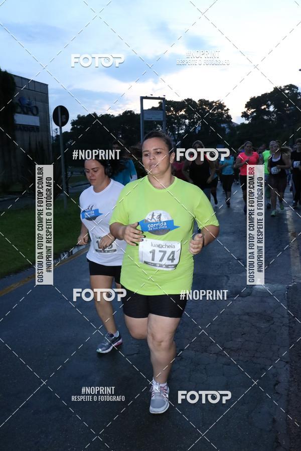 Buy your photos of the eventCorrida da Lua Cheia - Parque Barigui on Fotop