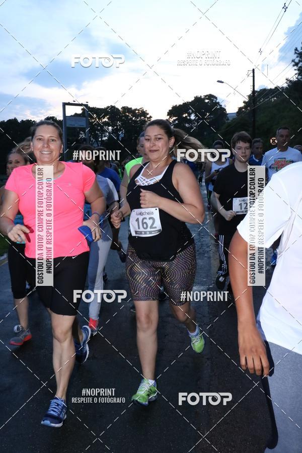 Buy your photos of the eventCorrida da Lua Cheia - Parque Barigui on Fotop