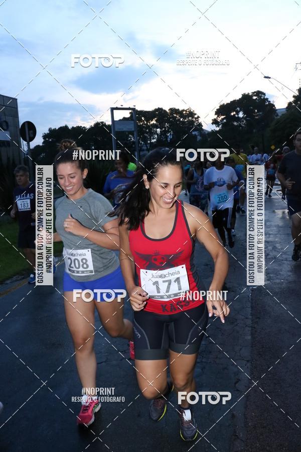 Buy your photos of the eventCorrida da Lua Cheia - Parque Barigui on Fotop