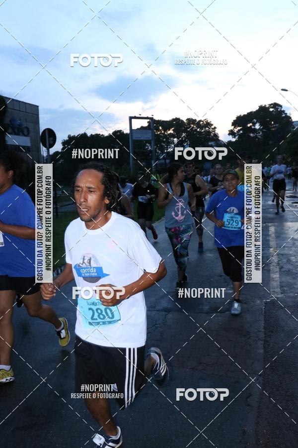 Buy your photos of the eventCorrida da Lua Cheia - Parque Barigui on Fotop
