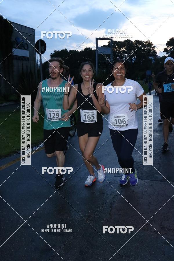 Buy your photos of the eventCorrida da Lua Cheia - Parque Barigui on Fotop