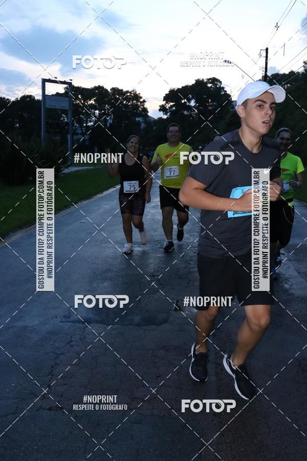 Buy your photos of the eventCorrida da Lua Cheia - Parque Barigui on Fotop