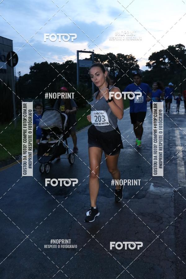 Buy your photos of the eventCorrida da Lua Cheia - Parque Barigui on Fotop