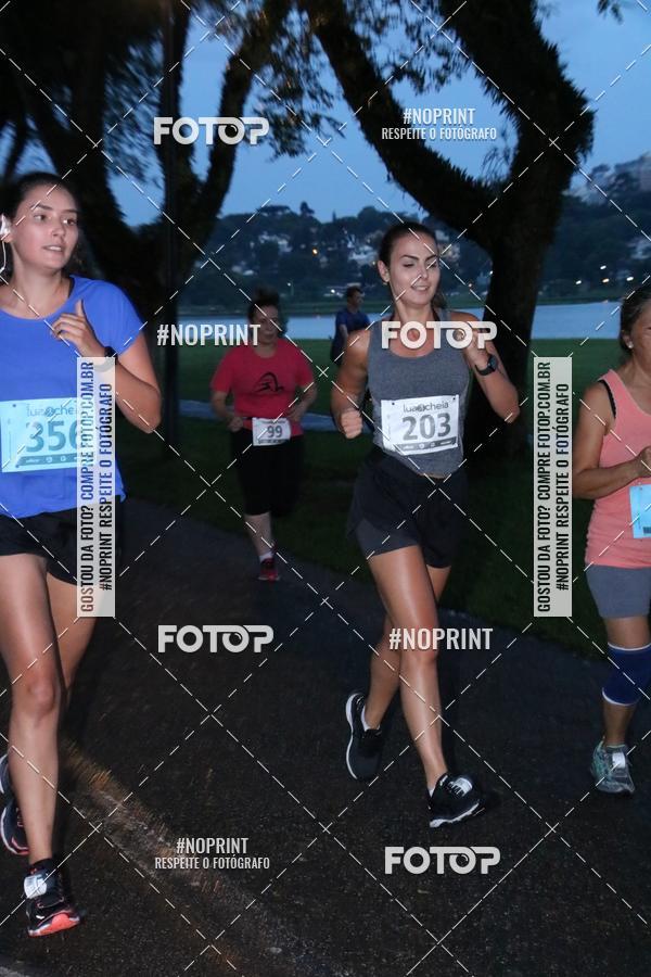 Buy your photos of the eventCorrida da Lua Cheia - Parque Barigui on Fotop
