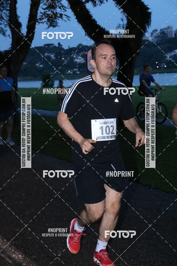 Buy your photos of the eventCorrida da Lua Cheia - Parque Barigui on Fotop