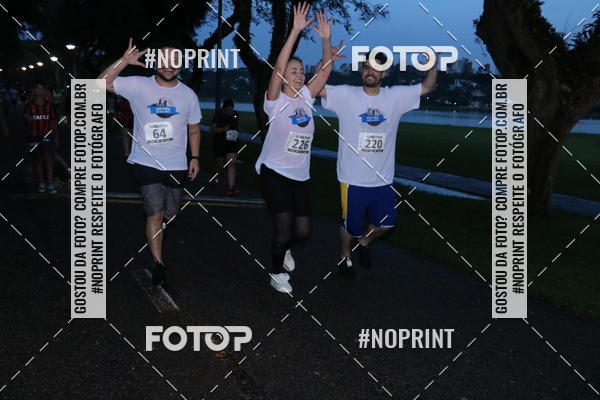 Buy your photos of the eventCorrida da Lua Cheia - Parque Barigui on Fotop