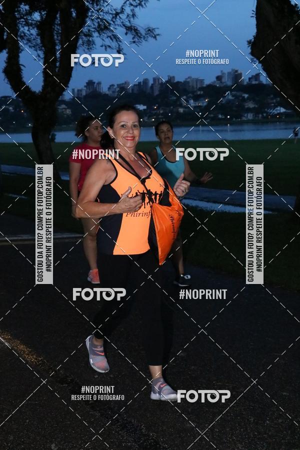 Buy your photos of the eventCorrida da Lua Cheia - Parque Barigui on Fotop