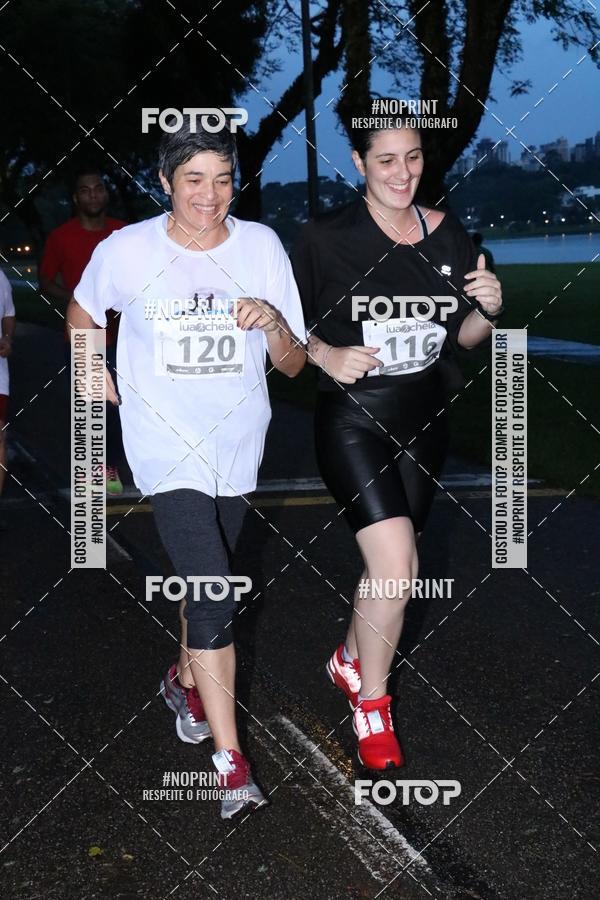 Buy your photos of the eventCorrida da Lua Cheia - Parque Barigui on Fotop