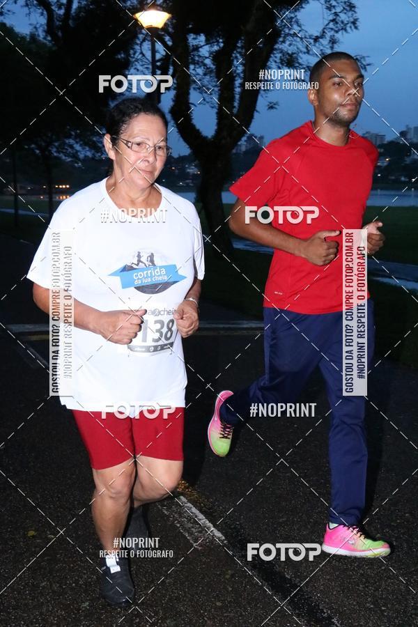 Buy your photos of the eventCorrida da Lua Cheia - Parque Barigui on Fotop